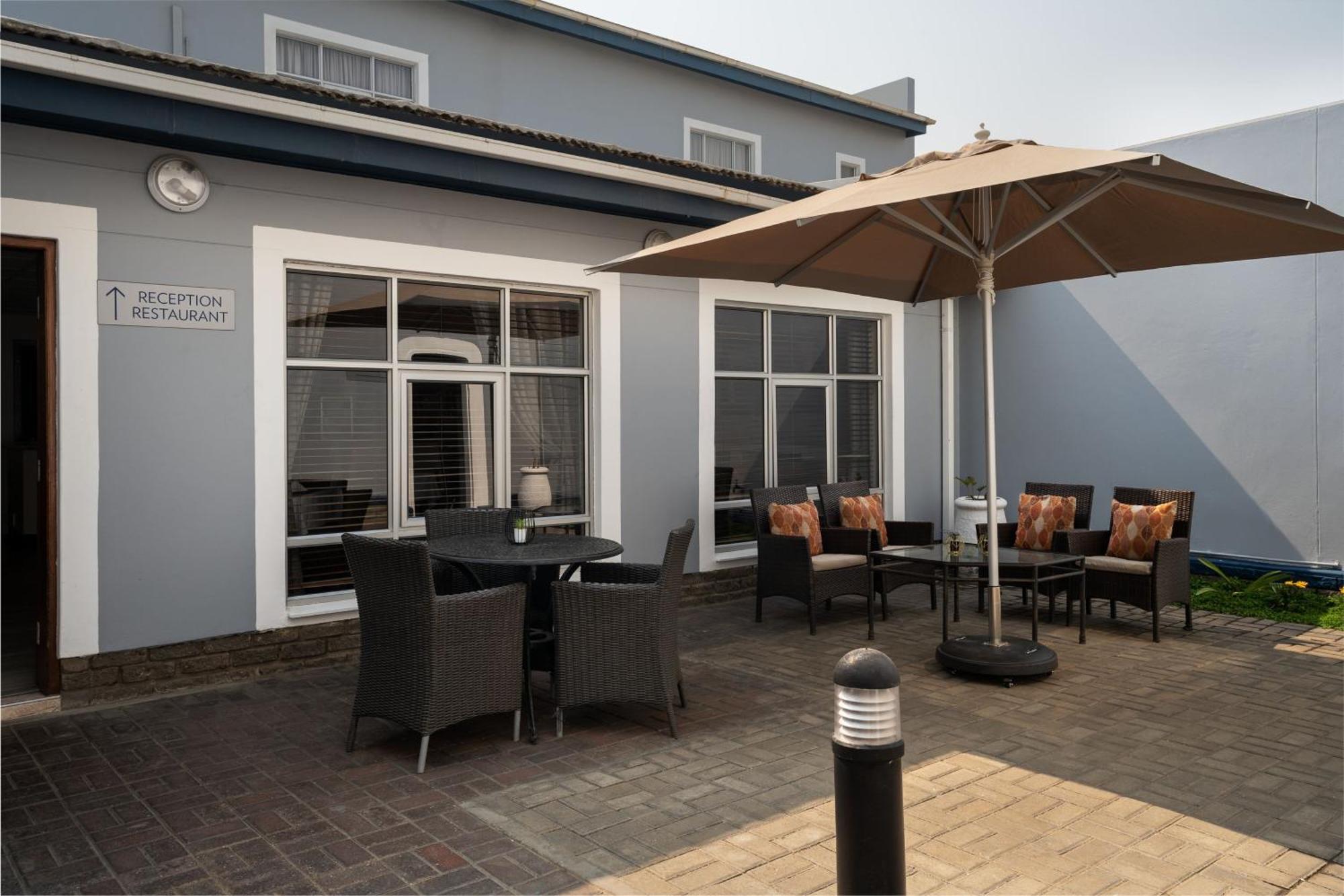 Protea Hotel By Marriott Walvis Bay Indongo מראה חיצוני תמונה